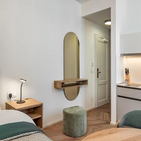 The Botanist Hotel apartamentowy 4*