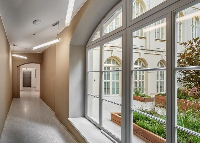 The Botanist Apart Otel 4*