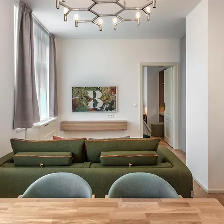 The Botanist Apartahotel Praga