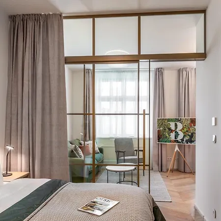 The Botanist Apartahotel 4*