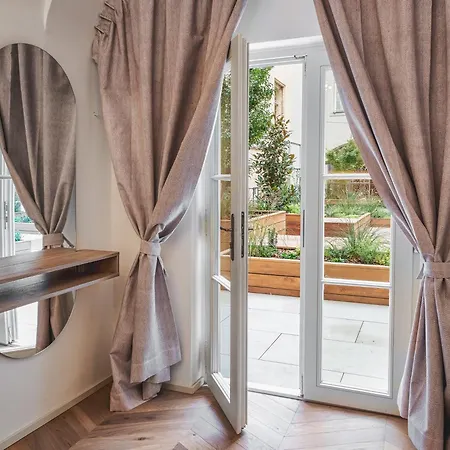 Aparthotel The Botanist Prague