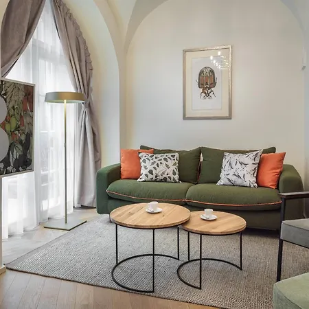 Aparthotel The Botanist 4*