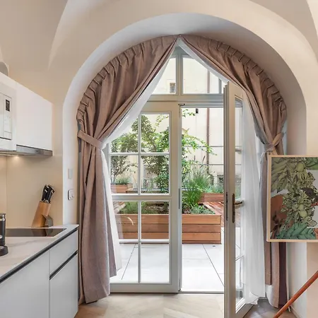 Aparthotel The Botanist 4*