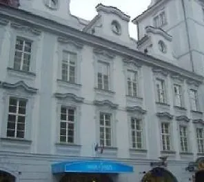 Modra Ruze Aparthotel