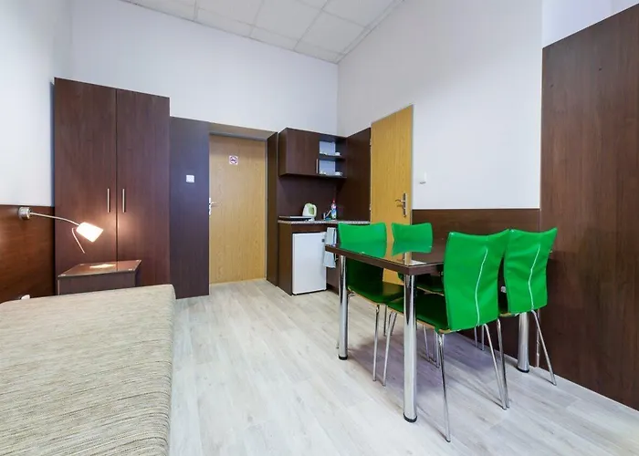 Lägenhetshotell The Botanist 4*