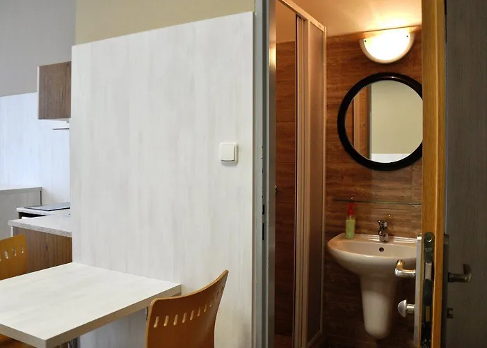 The Botanist Lägenhetshotell Prag