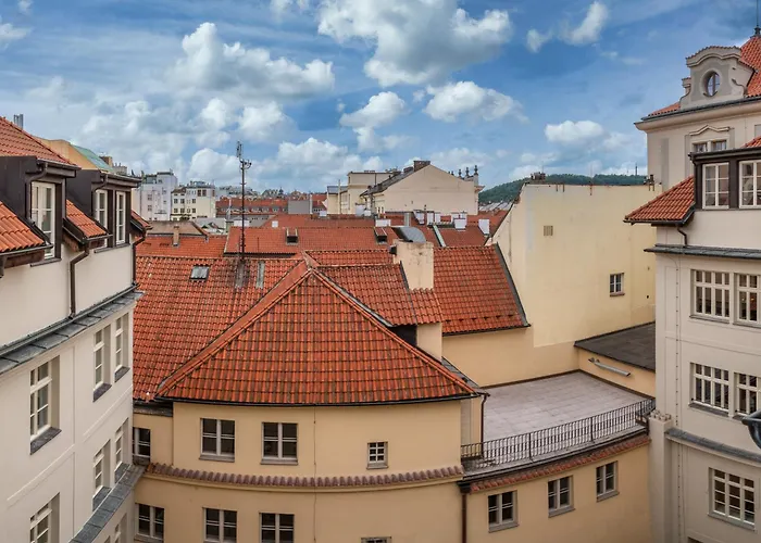 The Botanist Lägenhetshotell 4*