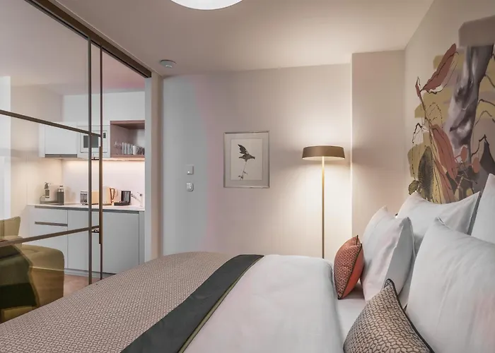 The Botanist Lägenhetshotell 4*