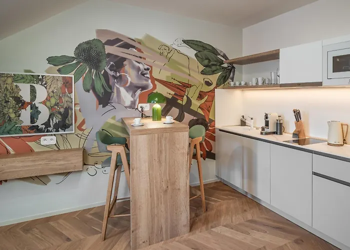 The Botanist Lägenhetshotell 4*