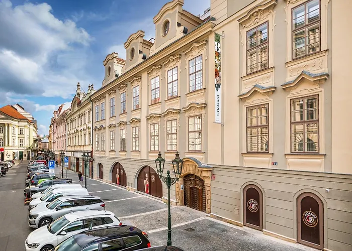 Lägenhetshotell The Botanist 4*