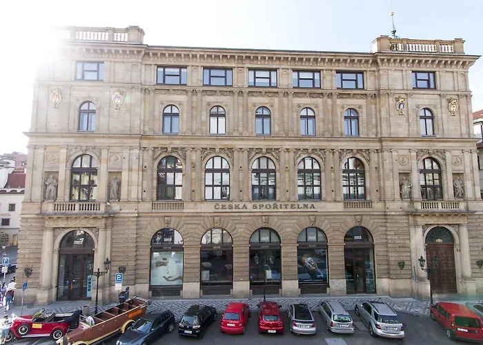 The Botanist Lägenhetshotell 4*