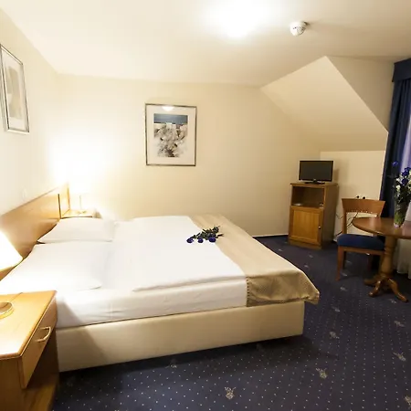 Aparthotel The Botanist 4*