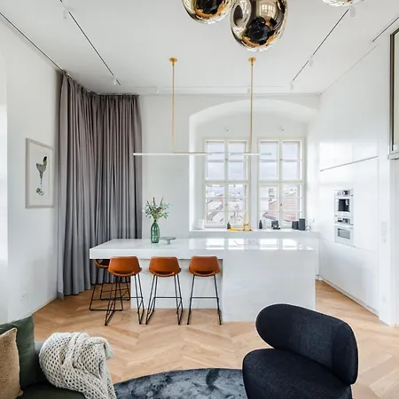 The Botanist Apartmanhotel 4*